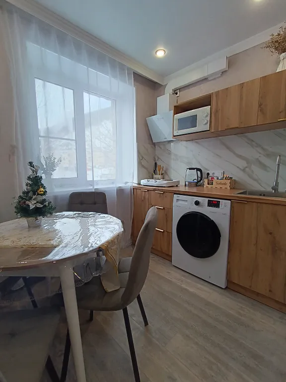 Квартира с лоджией и прекрасным видом