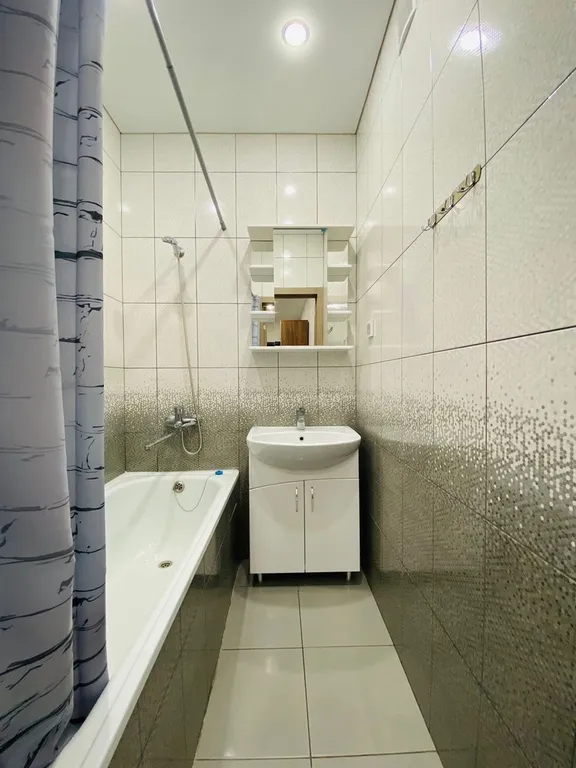 Просторная квартира с евроремонтом рядом с Дворцом Спорта