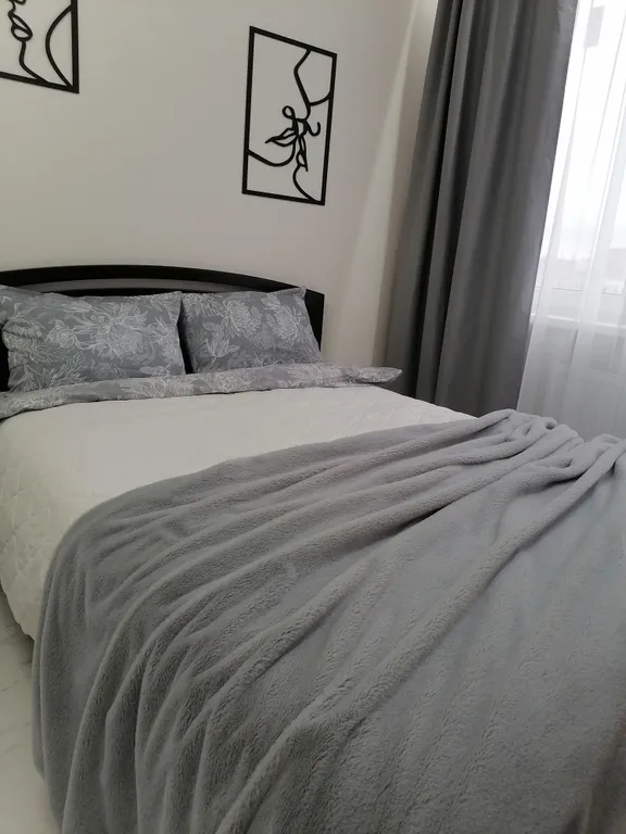 Уютная, светлая квартира в новостройке на въезде в город