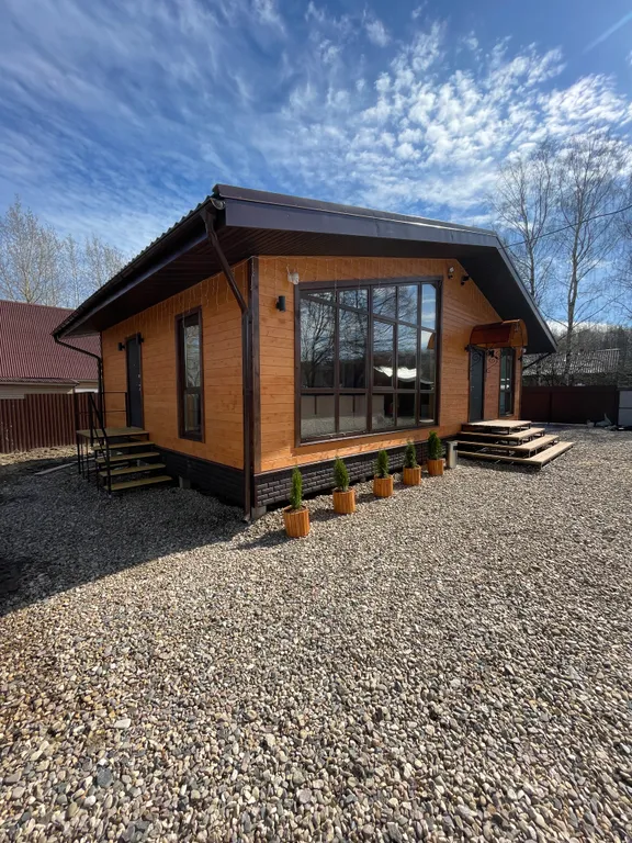 Дом в Лесном на берегу