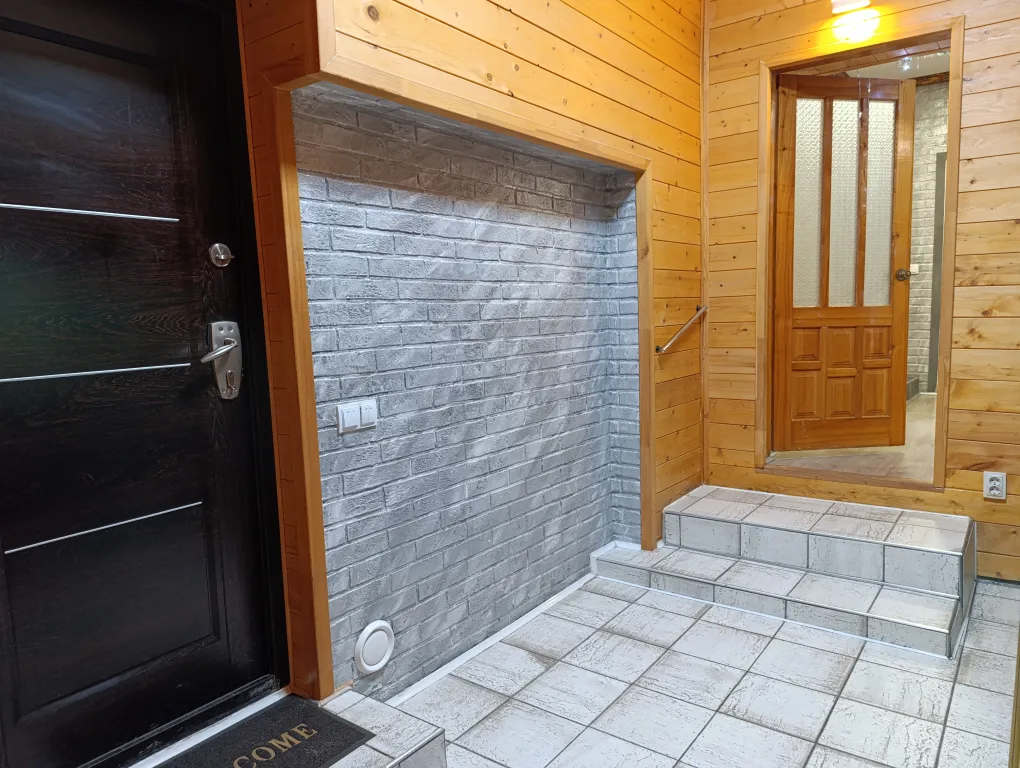 Уютный дом с баней рядом с заливом, карьером, голубыми озерами и сосновым лесом