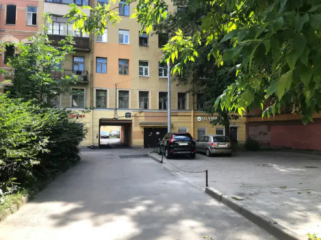 Квартира Удобная квартира-студия на тихом бульваре — Санкт-Петербург