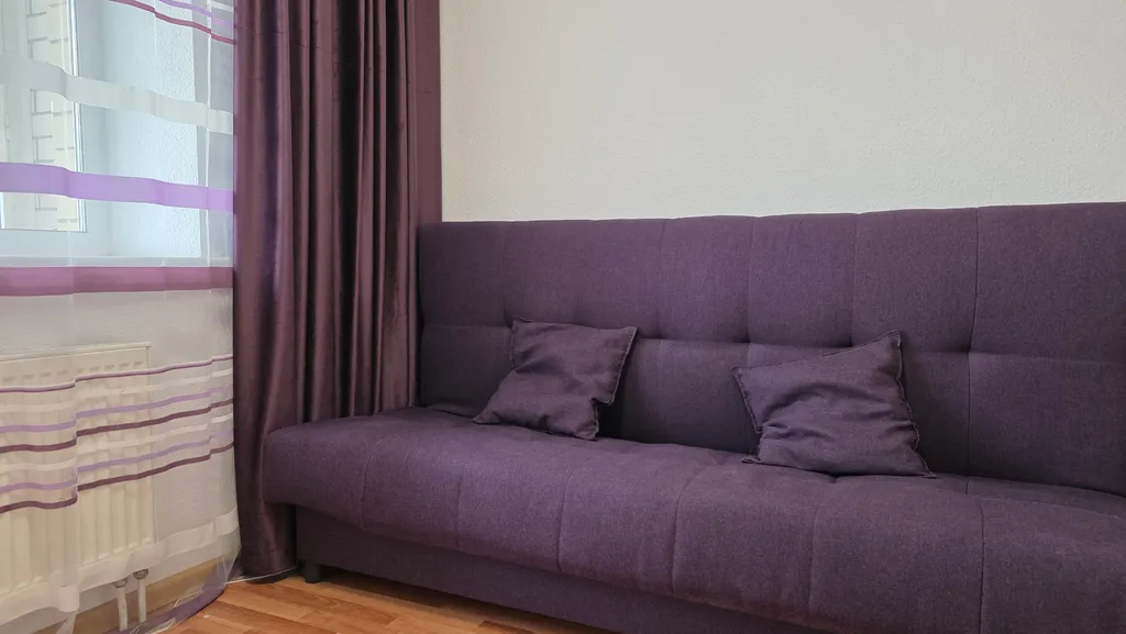 Тут хорошо на Островского