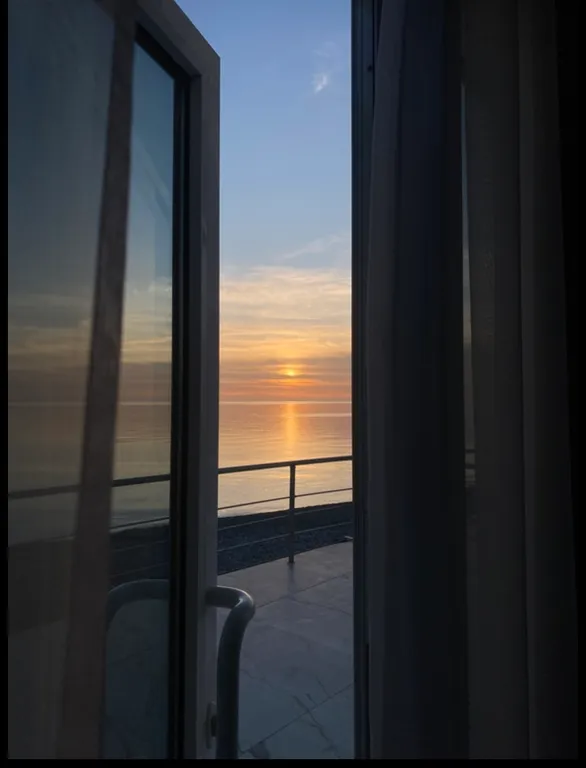 Квартира Квартира Vip студия с террасой и шезлонгами — Лазаревское