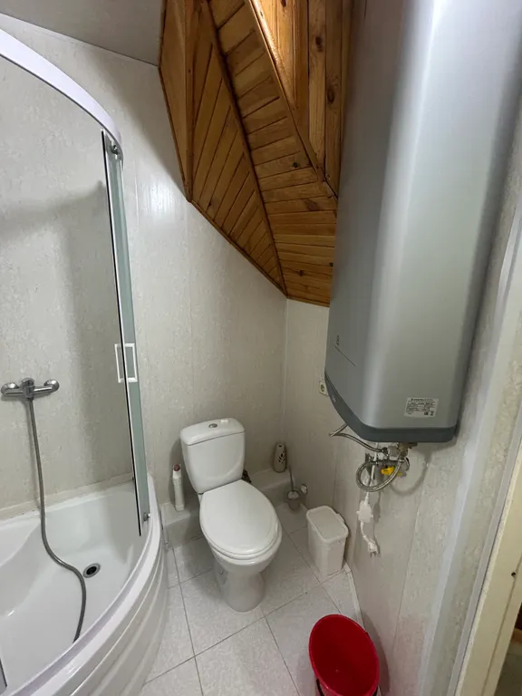 Номер на берегу моря