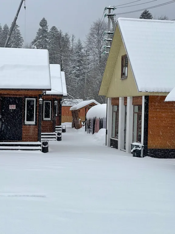 Уютный двухкомнатный домик в Домбае, в гостинице «МЕЧТА»