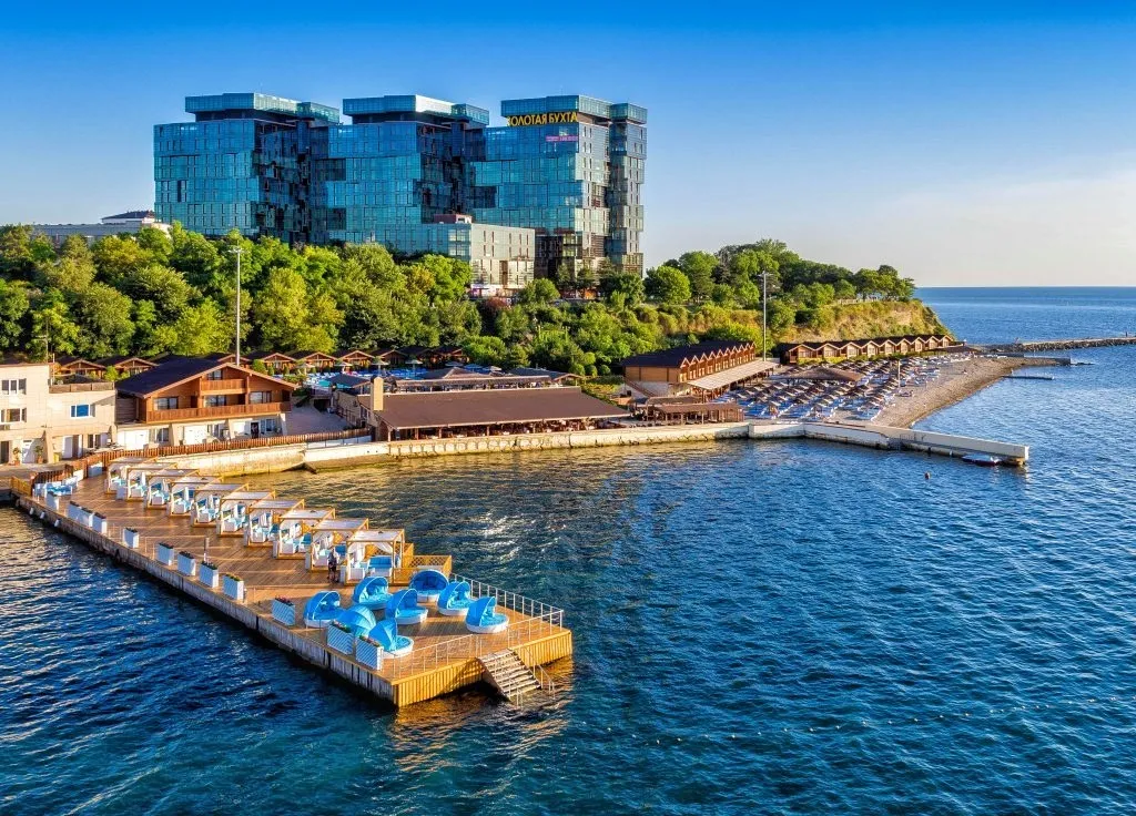 Великолепная квартира в Золотой Бухте