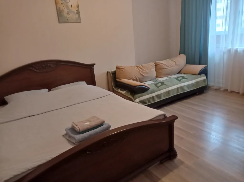 Уютная квартира в географическом центре Самары — аренда посуточно в Самара