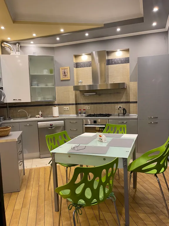 Комфортная 3-комнатная квартира в центре города