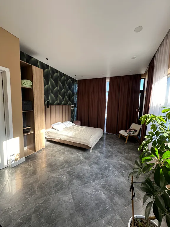 Дом с бассейном