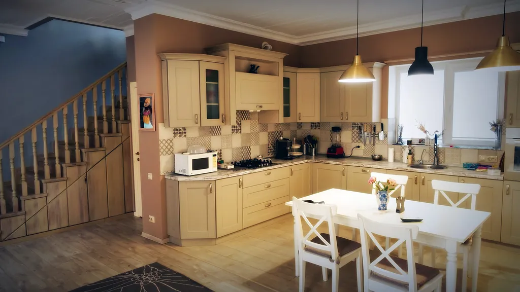 Частный 2-этажный дом