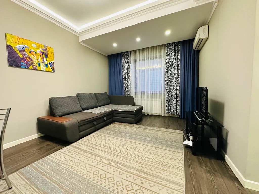 2-комнатная квартира в центре города Бишкек