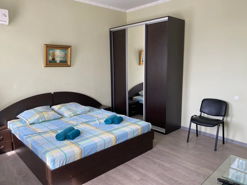 Дом с бассейном для большой компании