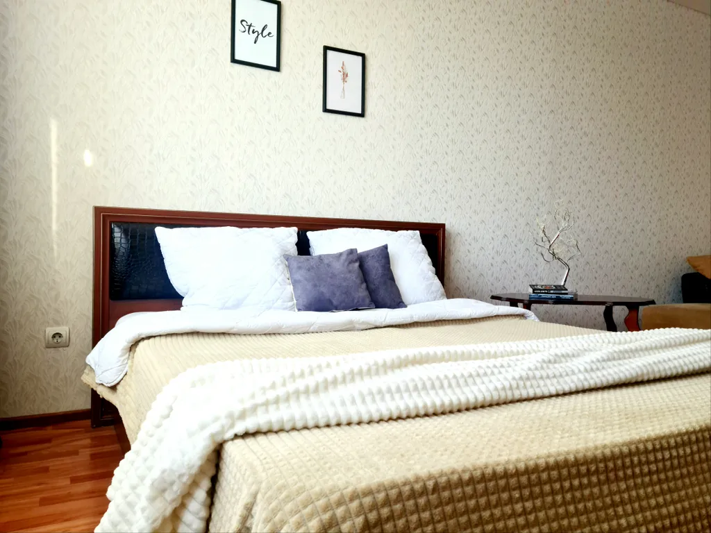 Квартира в центре города рядом с Ледовым Дворцом — аренда посуточно в Балаково