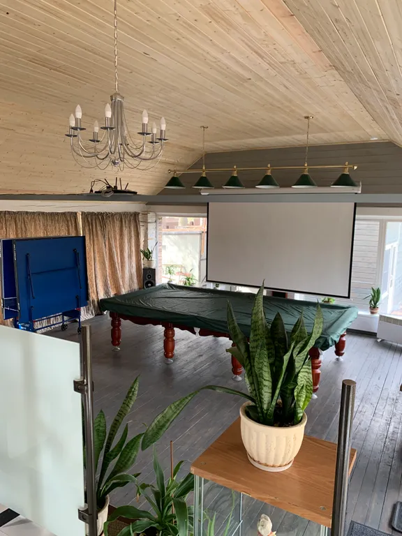 Дом с джакузи и сауной, бильярдом