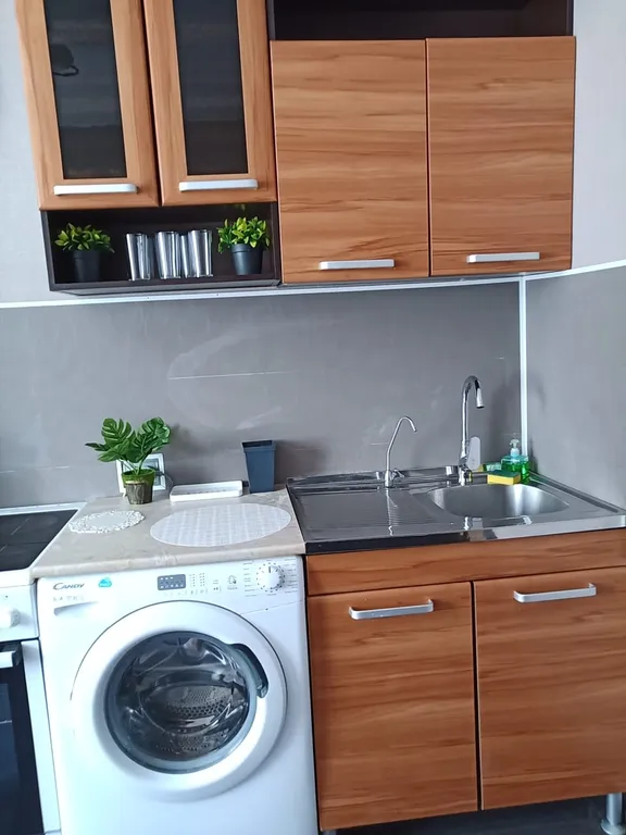 Просторная квартира рядом с Броско Мол