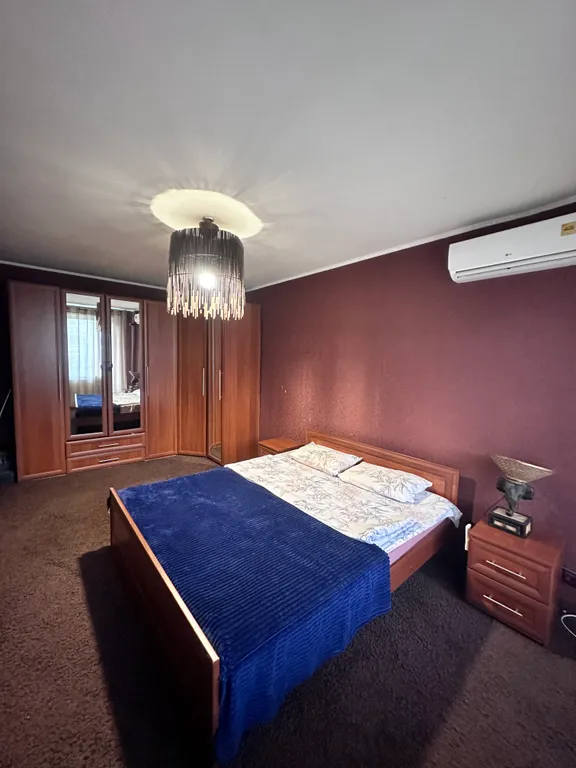 Двухкомнатная квартира в спальном районе