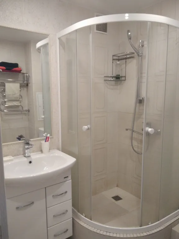 Евродвушка возле набережной