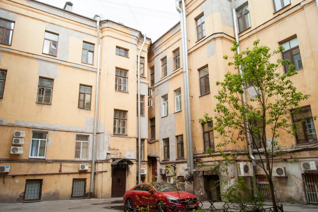 Квартира Квартира Two steps to the Hermitage 4BR Apartment — Санкт-Петербург