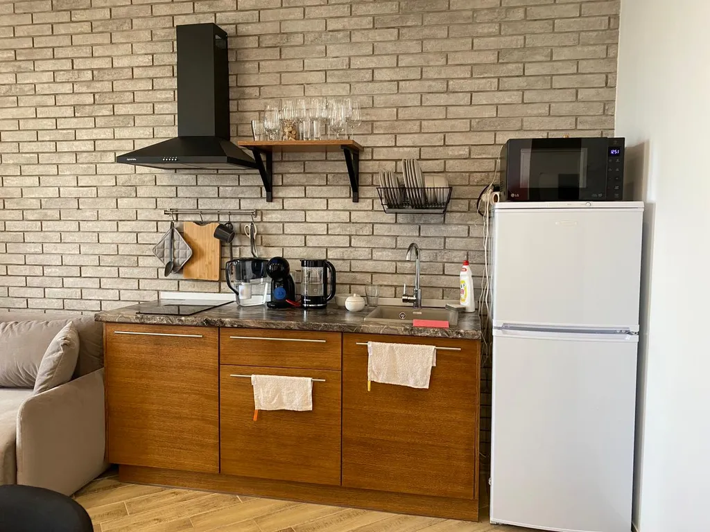 Шикарная современная студия на берегу моря