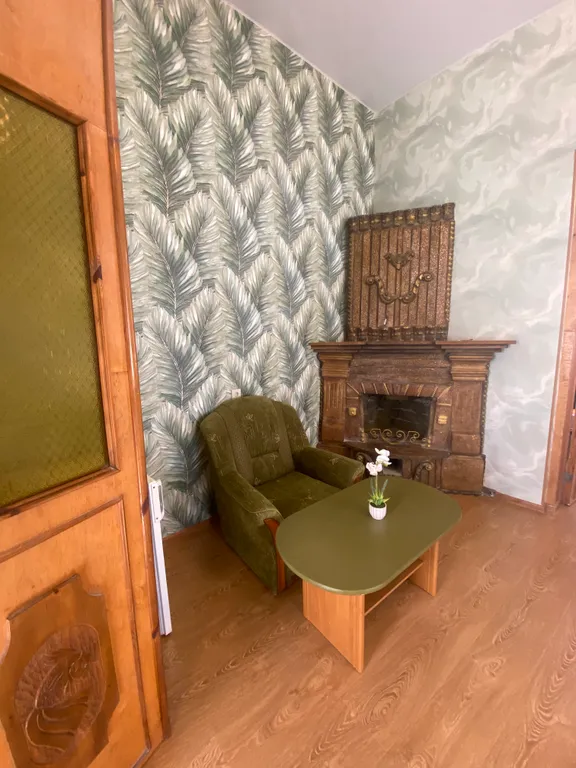 Уникальная квартира с интересным ремонтом и настоящим камином