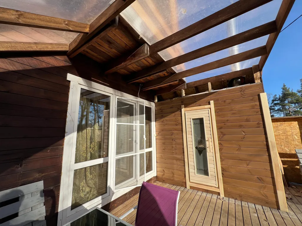 Двухэтажный дом с чаном и баней