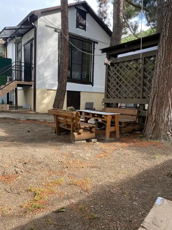 Коттедж Домик в 7-ми соснах — аренда посуточно в Сукко