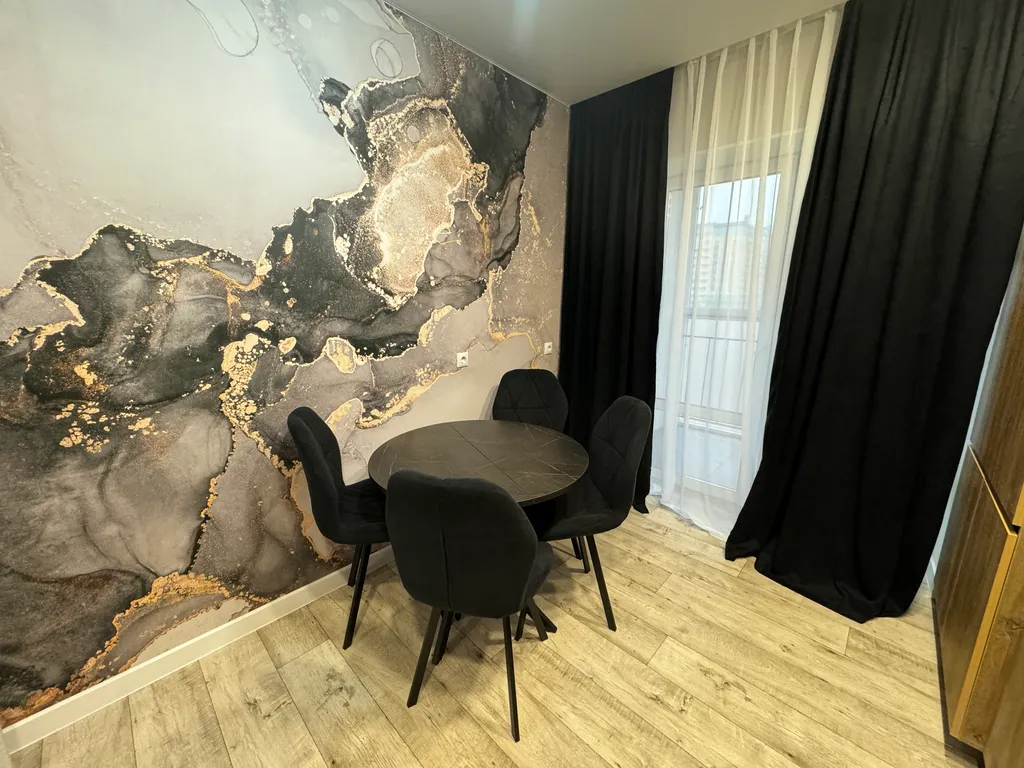 Уникальная квартира с новым ремонтом