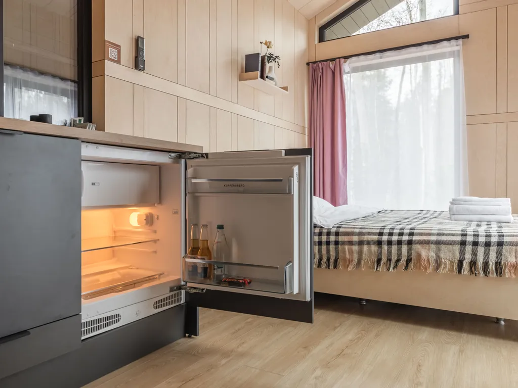 Коттедж Уютный дом в лесу для 2-х с купелью фурако и мангалом — Глубокое (Каменногорское г/п)