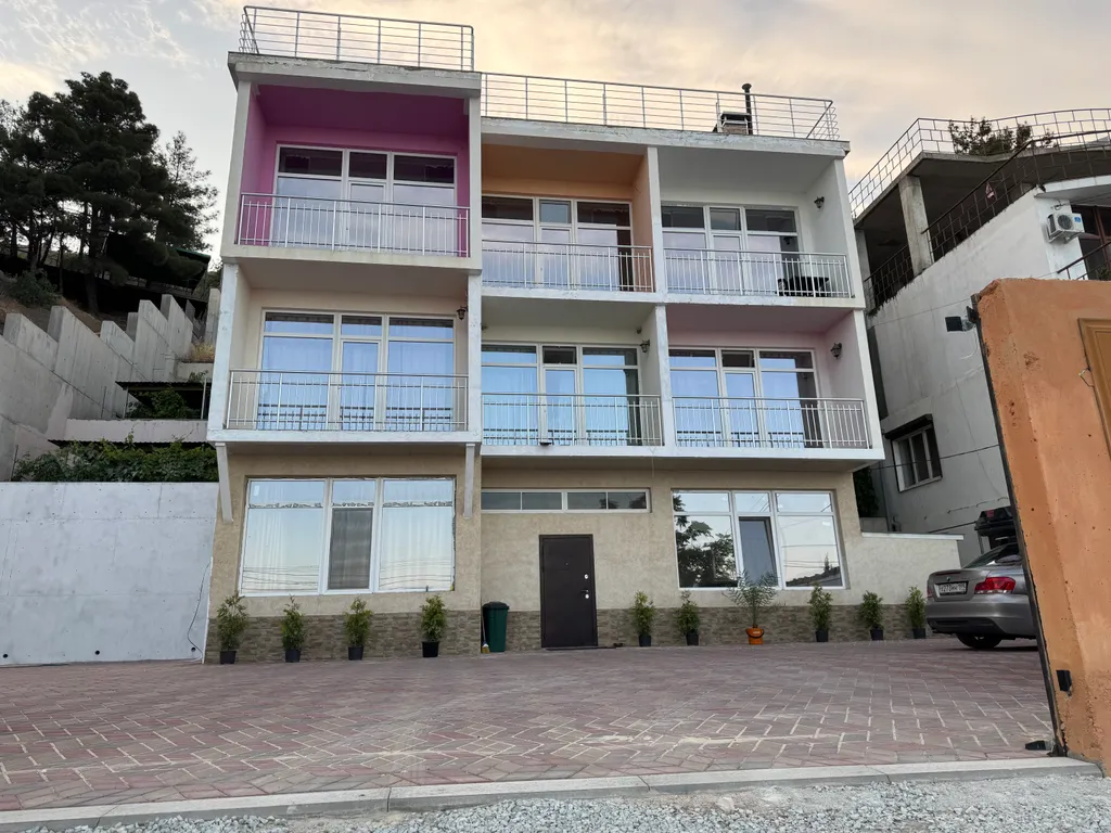 Пятиместный люкс с кухней и своей верандой