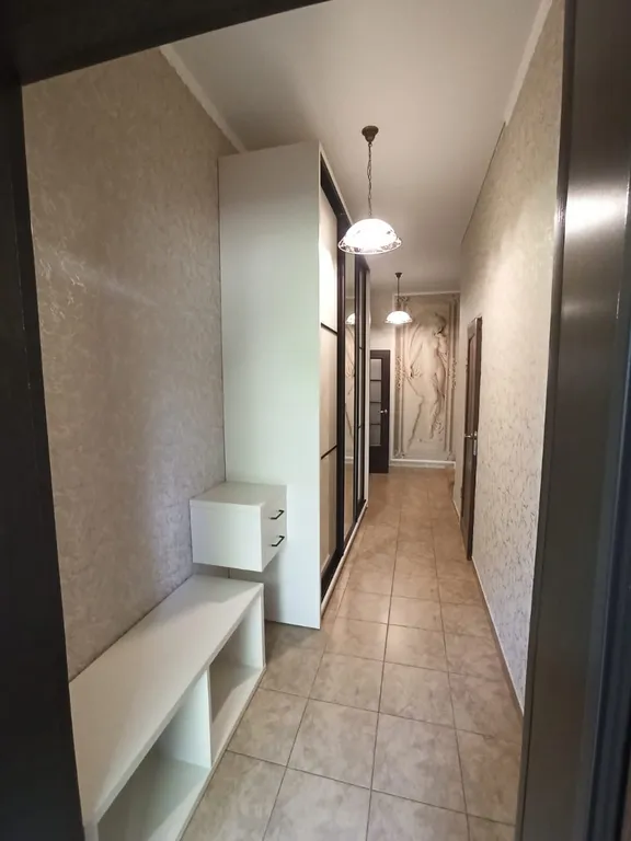 Весь первый уютный этаж с видом на природу