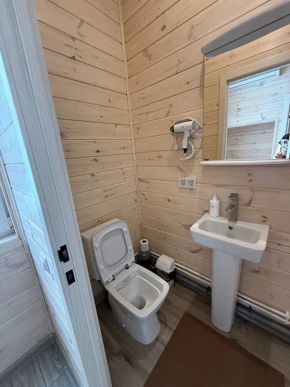 Шале на берегу озера Тургояк