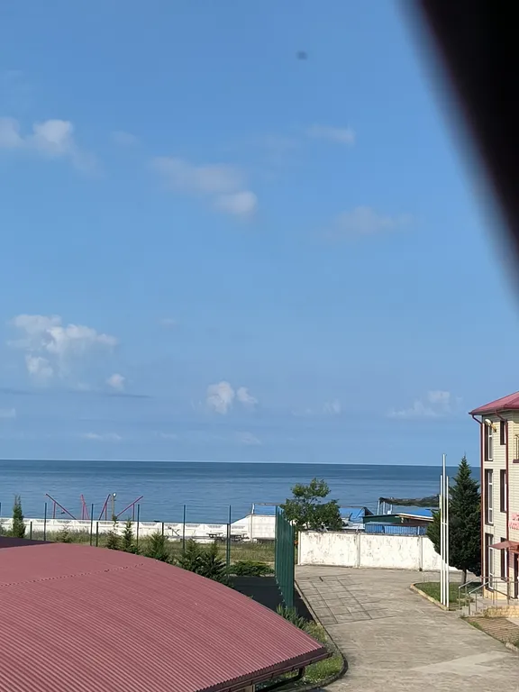 Просторный номер с видом на море и парковкой на 1 линии