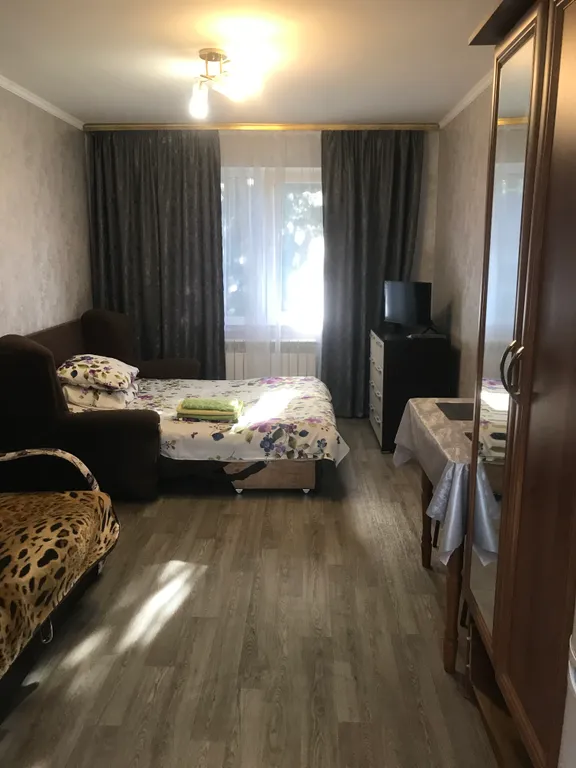 Квартира-студия возле сан.Славутич, Голубая Волна, Голден