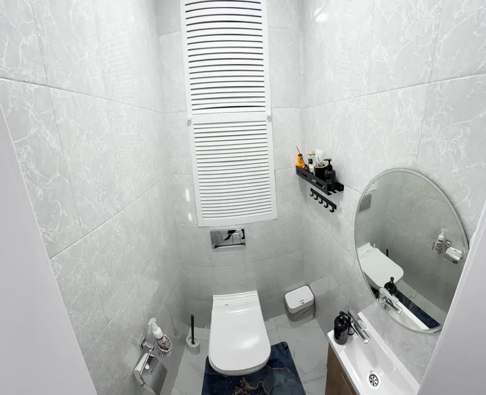 Квартира 4-комнатная Квартира — Москва