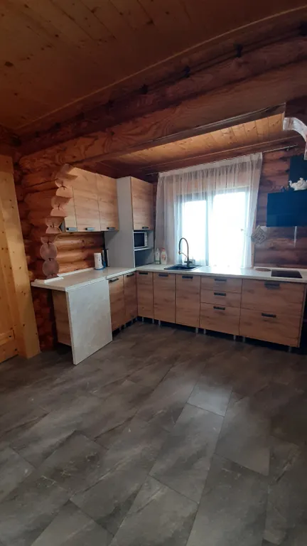 Сруб у моря