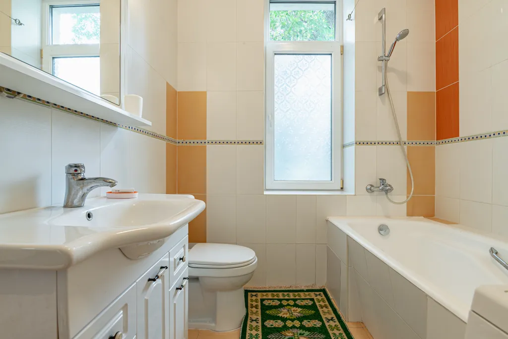 Уютная квартира в центре города со своим двориком