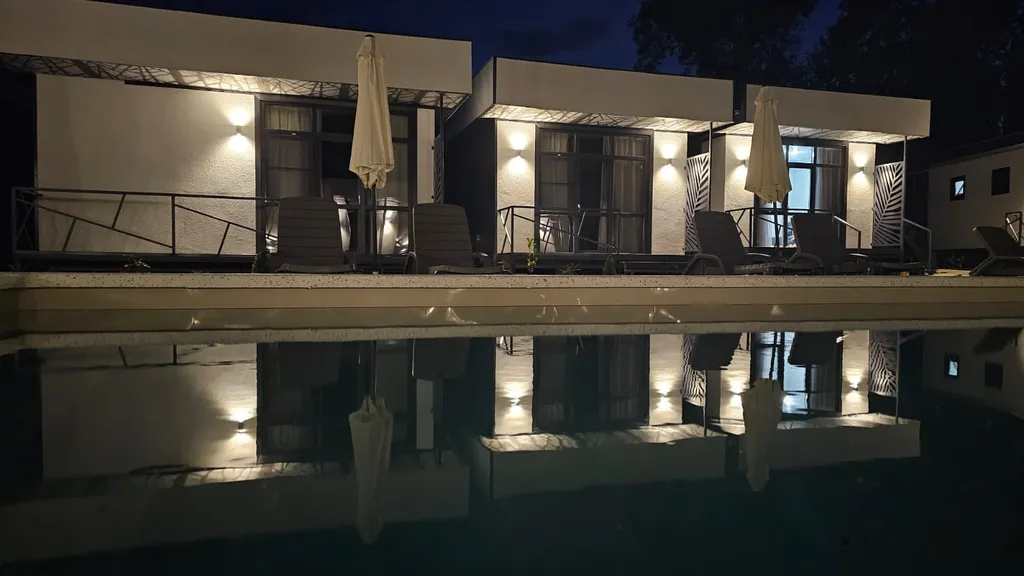 Уютные гостевые домики Колос