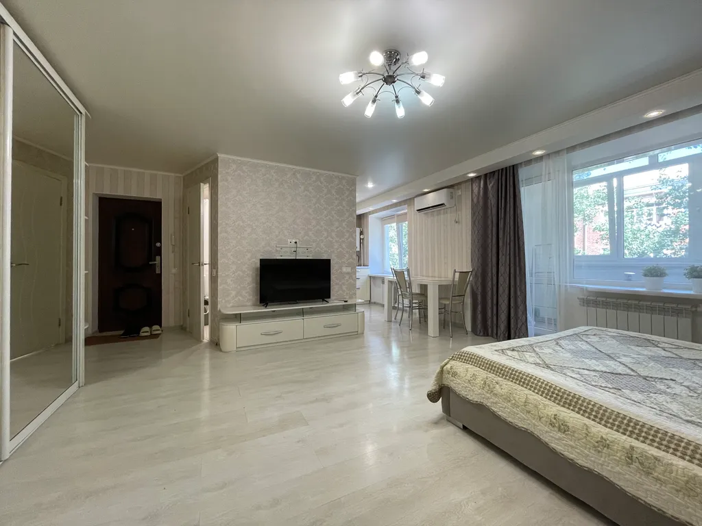 Уютная квартира в центре города — аренда посуточно в Каменск-Шахтинский