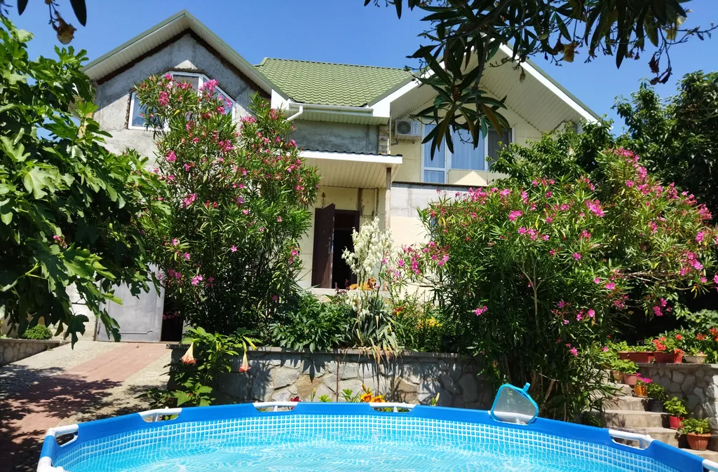 Коттедж Дом Вашей Мечты в Алуште — аренда посуточно в Алушта