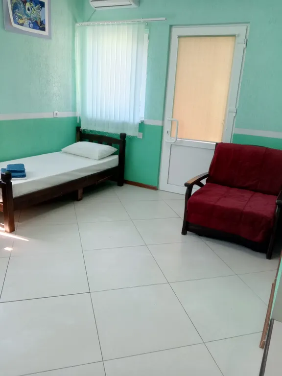 Квартира Комната с отдельным входом в частном секторе с видом на море — Сочи