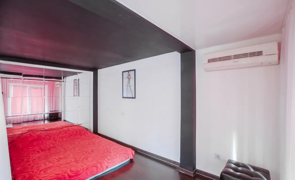 Студия с джакузи