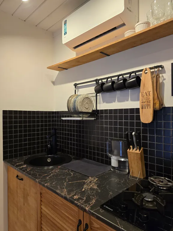 Домик в сосновом лесу