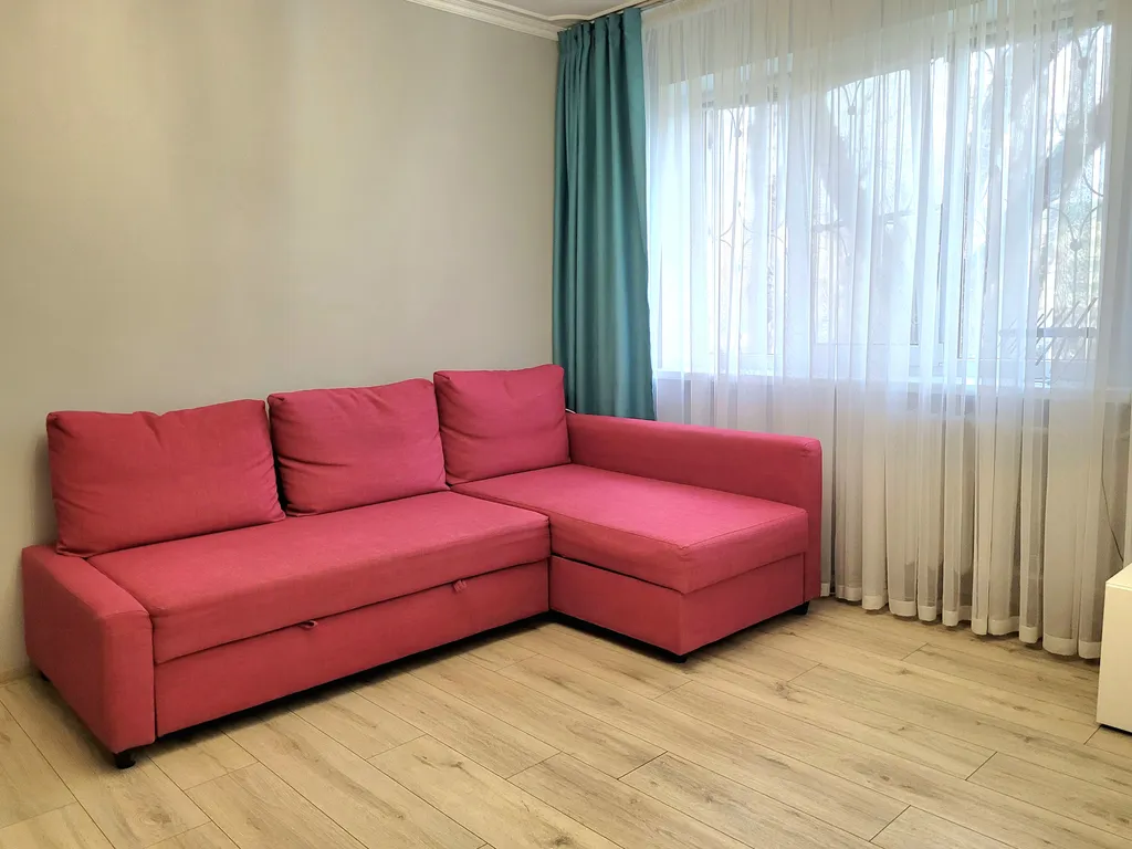 Трехкомнатная квартира в центре возле горпарка