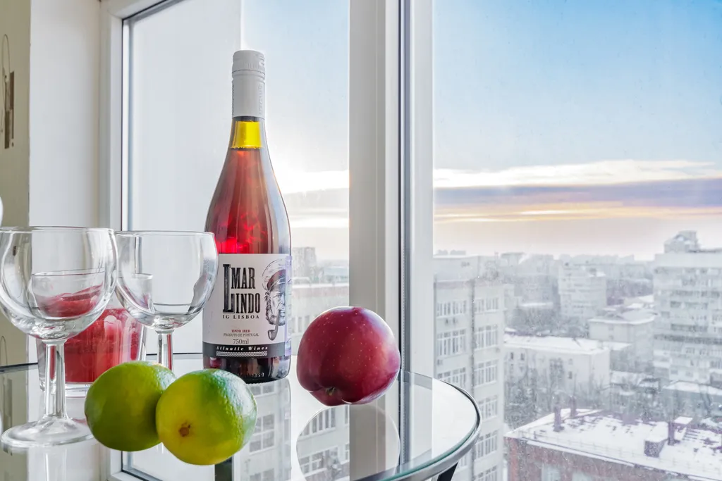 Квартира Квартира с камином, угловой ванной и видом на улицу Красную, уют с характером 24/7 — Краснодар