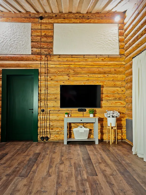 Лесной дом с тёплым бассейном, джакузи, сауной и сибирским чаном