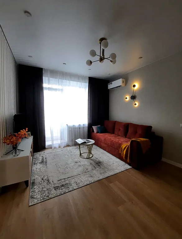 Уютная евродвушка в центре — до 4 гостей, Wi‑Fi, закрытая парковка.