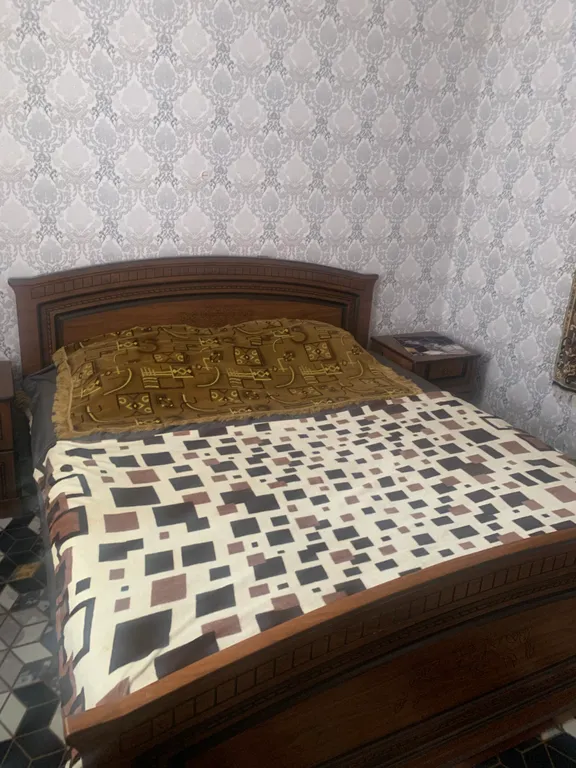 Деревенский дом, в восьми километрах от Каспийского моря