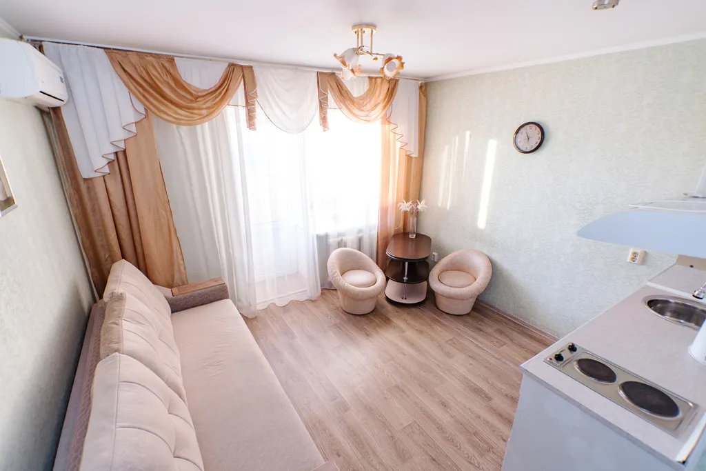 Чистая уютная студия в центре