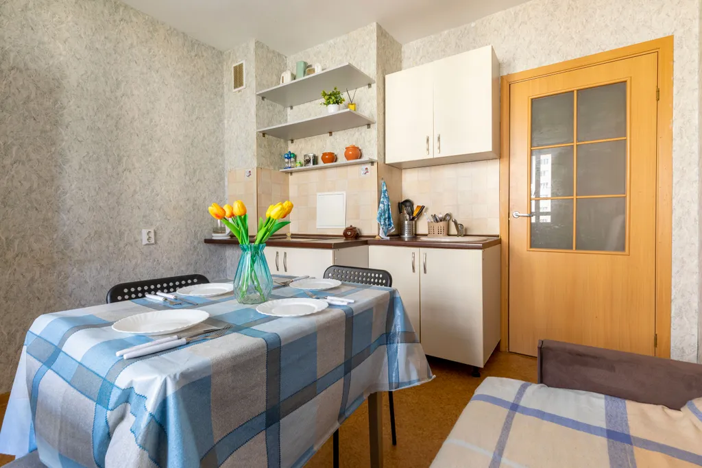 Евро трёхкомнатная квартира рядом с метро